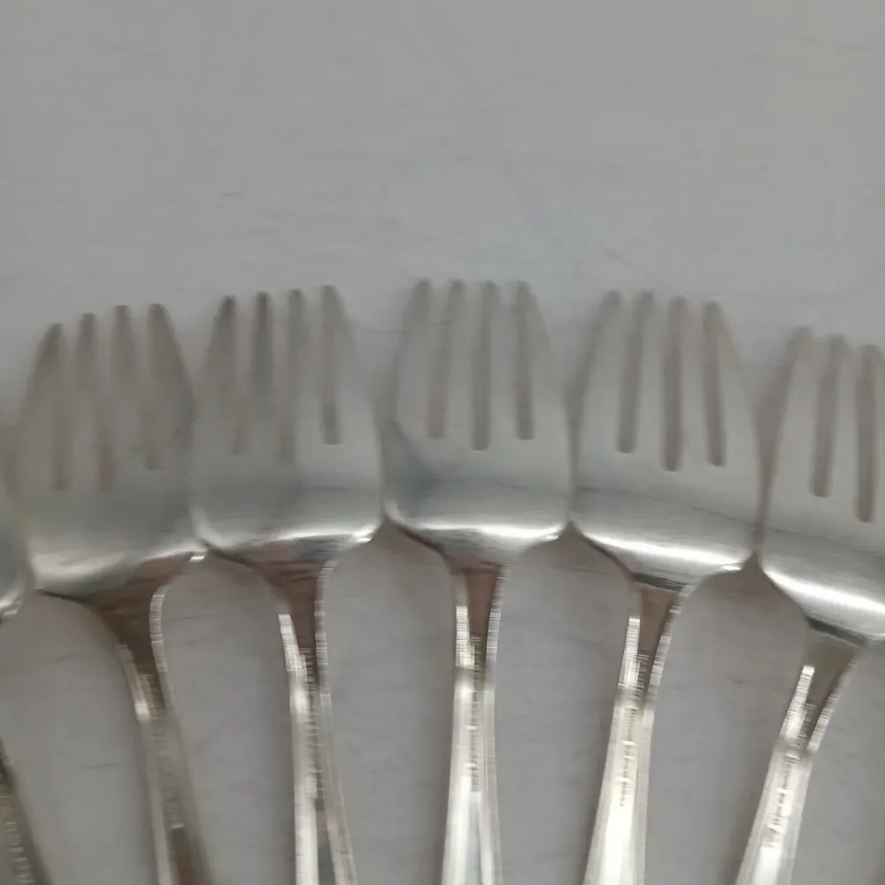 8X SF Harmony House by Wallace Serenade Silverplate Flatware Salad Forks Vtg